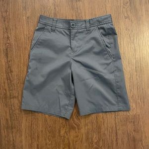 Boy’s 10 Under Armour Golf HeatGear Shorts